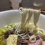 MENDOKORO TOMO Premium - 真っ白なストレート麺