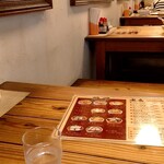 神戸餃子 橋本家 - テーブル席