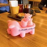 ポンチ軒 - 呼び豚