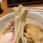 香川 さぬき麺業 - 肉うどん 麺リフトアップ