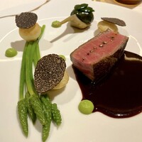 ロオジエ - あか牛のロティ アスパラ・ソバージュ