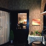 上水沿いのマンション１階です