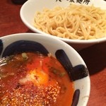 麺食堂 大金豚 二丁目店 - マグマつけ麺。並。880円。