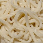 古奈屋 - やや細めですがしっかり腰があってツルシコ楽しめる優れ麺です