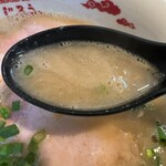長浜ラーメンじろう。 - スープ　うますぎる