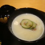 Kagurazaka Maeda - 吸物（馬鈴薯のすり流しと生麩のオランダ煮とズッキーニのお椀）