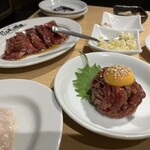 大衆炭火焼肉ジンギスカン ホルモン酒場 風土. - 