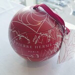 PIERRE HERME PARIS - 