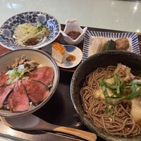ダイナミックキッチン＆バー 響 カレッタ汐留店  - 