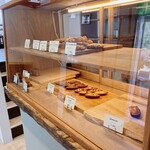 サロン ド テ メルクルディ - 