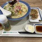 Rin Ga Hatto - 野菜たっぷりちゃんぽんと餃子5個セット