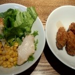 オストレア oysterbar&restaurant - オストレア　カキフライとサラダ