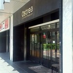 オストレア　店舗外観