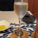 コウジイガラシ オゥレギューム - スパークリングワイン