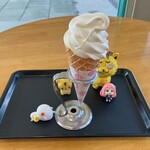 KEY'S CAFE - バニラソフトクリーム　360円(税込)