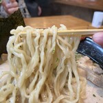 焼きあご塩らー麺 たかはし - 麺