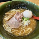 焼きあご塩らー麺 たかはし - 焼きあご塩らー麺＋味玉