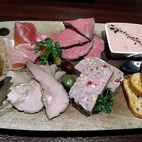 ワカヌイ グリル ダイニング バー 東京 - 