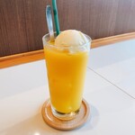 Cafe terrce Kum Kum - マンゴーフロート