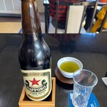 Surugaya - ■瓶ビール大瓶￥825…633が嬉しい。焼きあがるまで、20分ほどいただきますとのことで、瓶ビール突入。