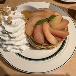 エッグスンシングス - リンゴとキャラメルのパンケーキ