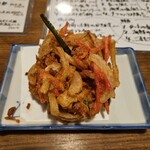 徳田酒店 - 紅生姜とえびのかき揚げ