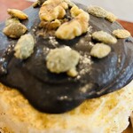 こひる庵 - カラメリゼパンプキンシードのせてみた(๑˃̵ᴗ˂̵)