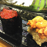 力鮨 - イクラ軍艦、ウニ握り