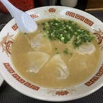 ラーメン将峰 - ワンタンメン　８８０円