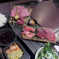 肉匠 牛虎 西中島店 - 