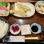 Ichifuji - 3種盛定食　1300円ぐらい