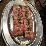 焼肉・ホルモン 一直線 - 