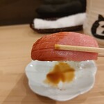 菊水鮓 - 隠し包丁が見える