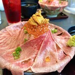 吉祥寺 肉ドレス海鮮丼 - 