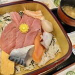 Shinano Ko-Hi-Ten - こちらは「生トロ丼」、1650円です。