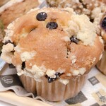 a.myu and village - チョコチップマフィン