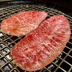 YAKINIKU 八山牛 - 