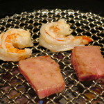 松庵 韓菜房 - 大えび＆短冊タン調理中