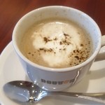 ドトールコーヒーショップ - 季節限定・ほうじ茶豆乳ラテ。黒糖と黒ごまの風味が強すぎて、ほうじ茶が若干行方不明…(笑)