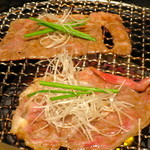 松庵 韓菜房 - 軽く炙ったらいただきます♪　