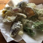 やまびこ - 野菜天ぷらハーフ。