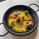 CAFE RESTAURANT Valencia - 鶏肉とチョリソーのパエリアランチ