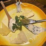 ワイン・チーズ＆天然木 Unico - 