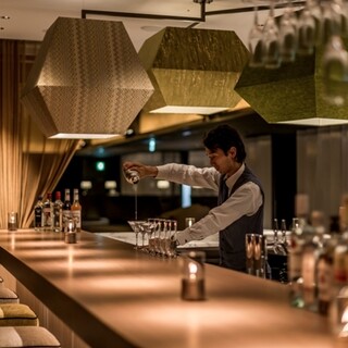 The Living Room with SKY BAR_1