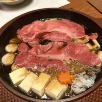 北新地しゃぶしゃぶすき焼き きらく - 関西風のすき焼き