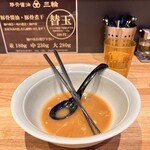 豚骨醤油 三輪 - 