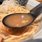 豚骨醤油 三輪 - 