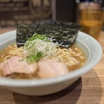 豚骨醤油 三輪 - 