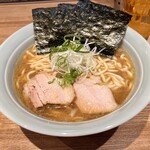 豚骨醤油 三輪 - 