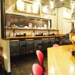 らあめん 新 - カウンター席